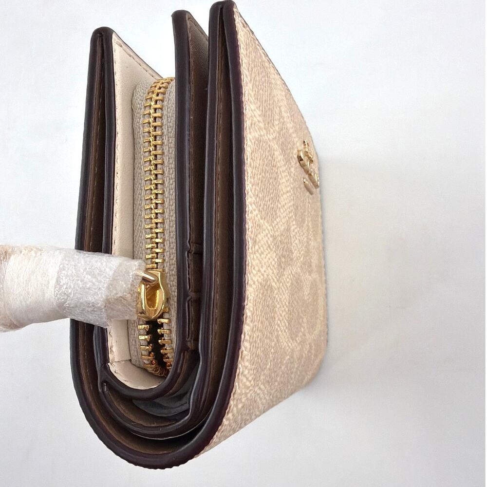 Coach Women's Sand & Chalk Signature Canvas Logo Snap Wallet - Picture 8 of 10